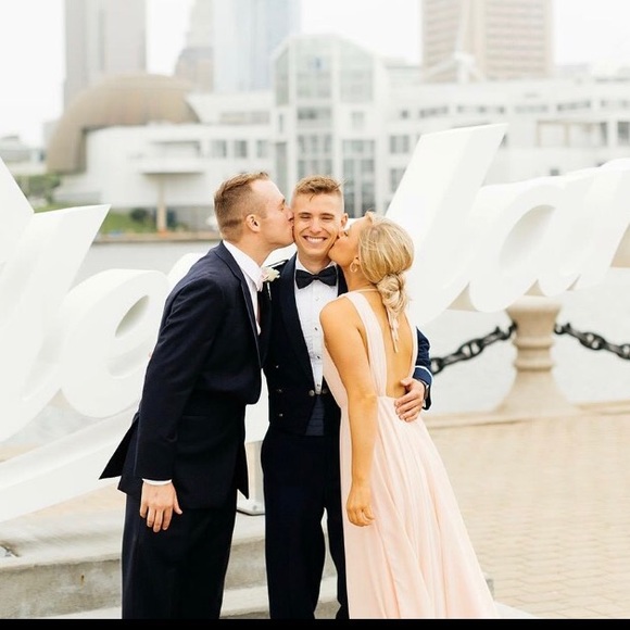 Meet your Posher, Lori - Picture 6 of 8